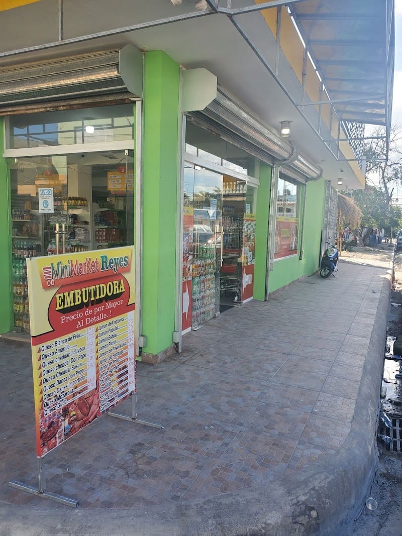 Minimarket Reyes