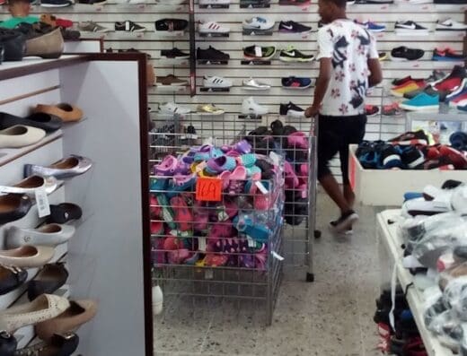 Mister Zapato . Av. Isabel Aguiar