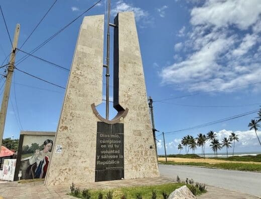 Monumento A Maria Trinidad sanchez