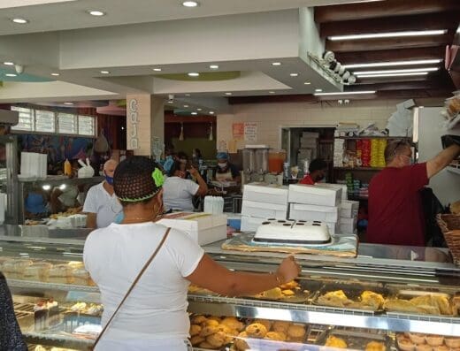 Panadería/Repostería Génesis