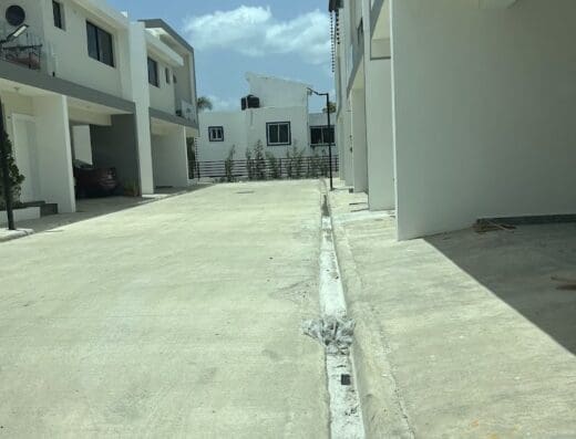 Spazio bienes raices