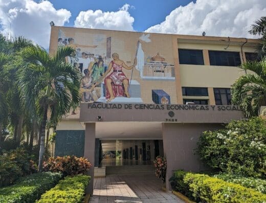 Universidad Autónoma de Santo Domingo (UASD) – Sede Central