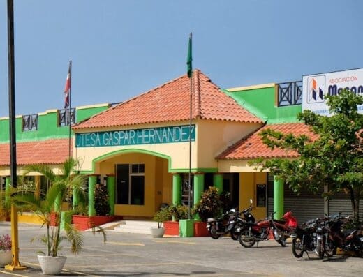 Universidad Tecnológica de Santiago UTESA – Recinto Gaspar Hernández