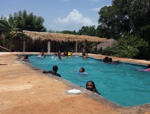 Villa De Oleo, Piscina